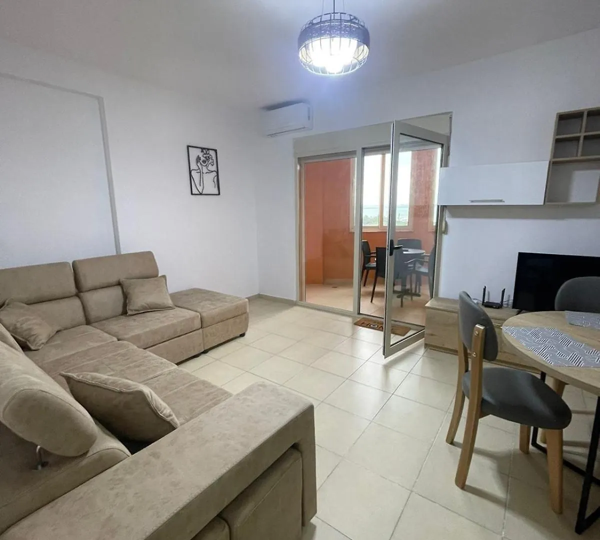 Daire Sol Apartament Dıraç Arnavutluk